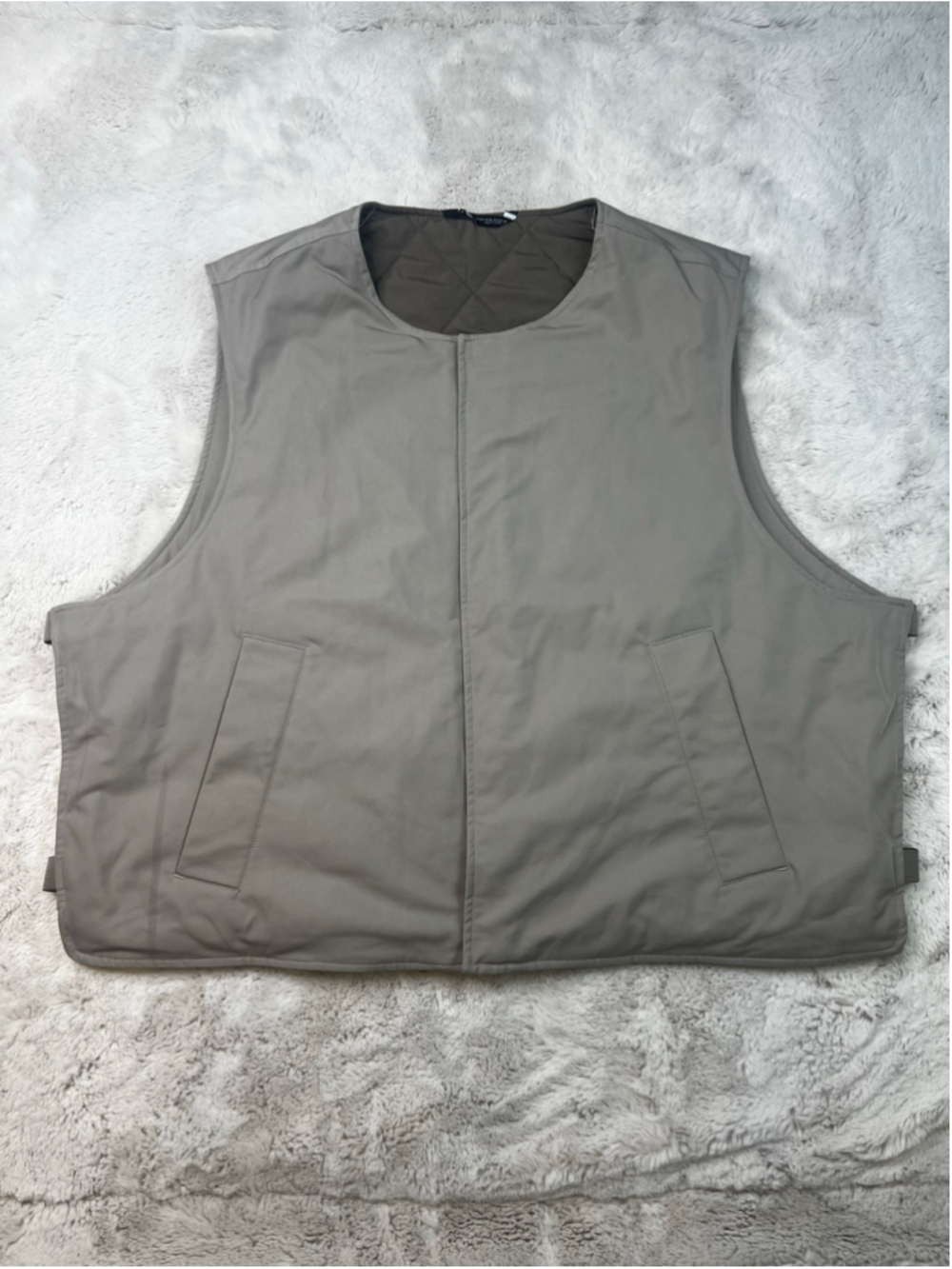 Zara Quilted Vest Mens Size XL Grey Stretchy Sides Waterproof Snap Button